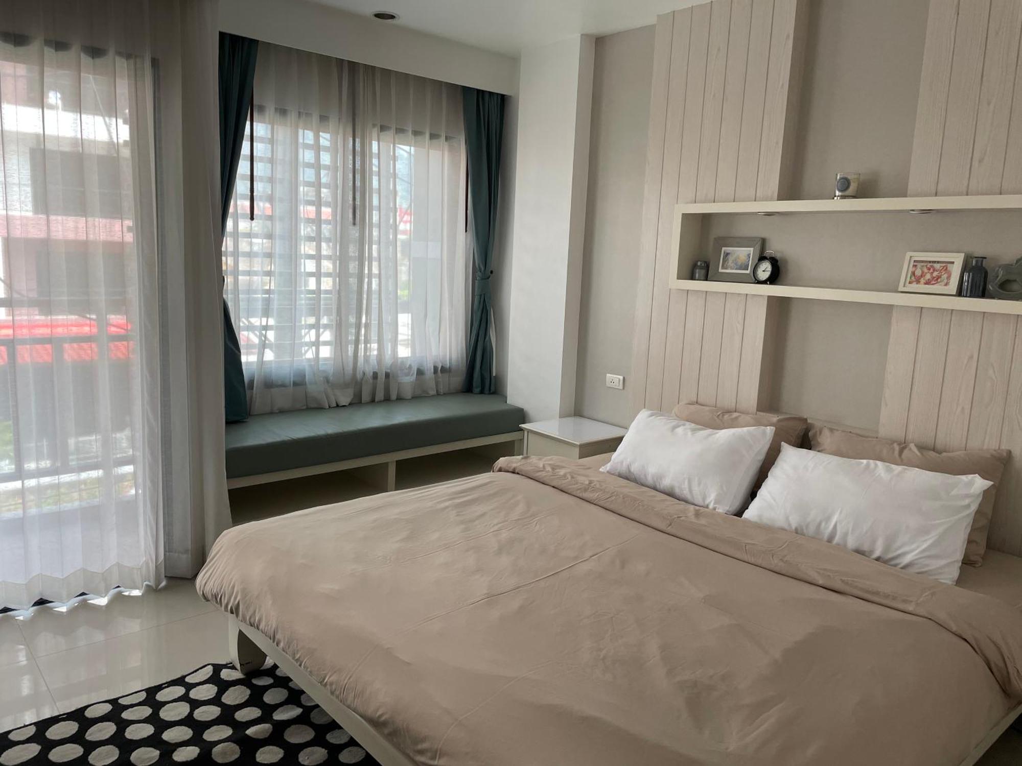 The Room Sansabai Patong Exterior photo